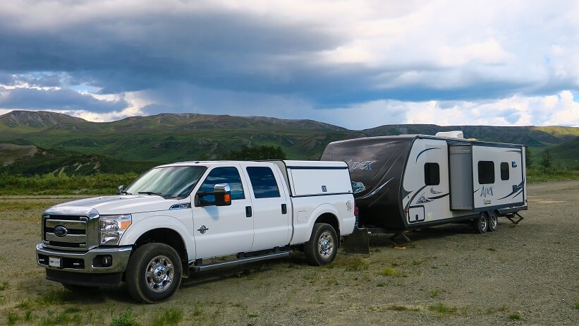 learn how to tow a trailer safely