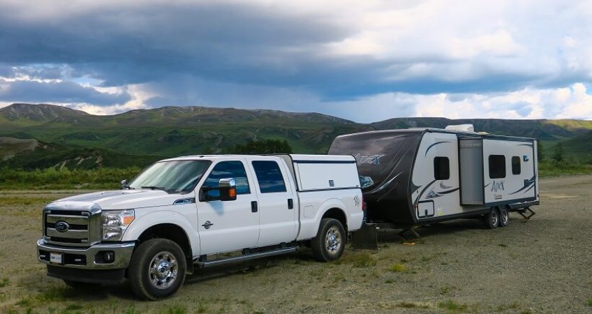 learn how to tow a trailer safely